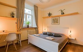 Cozy Studio And Standard Apartments In The Heart Of Oldtown